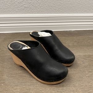 NO. 6-New School Clogs